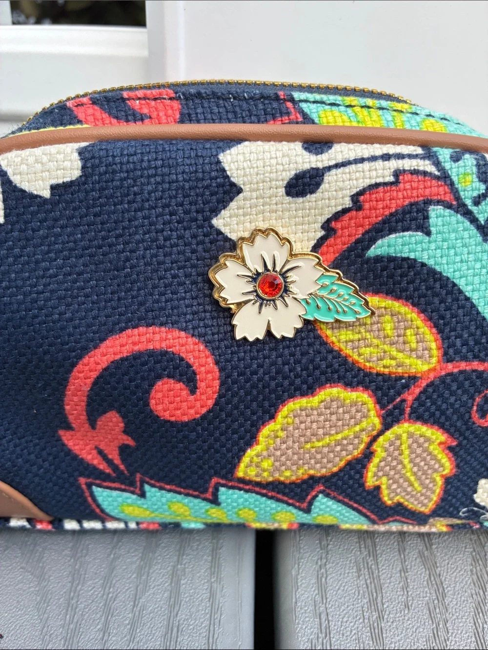 Spartina 449 Linen & Leather Wristlet Cosmetic Bag Floral Multicolor